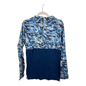 Under armour fitted blue camo print pullover NWT‎